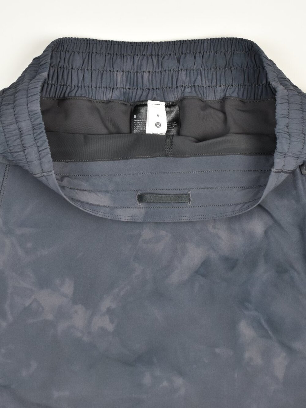 Lululemon Hotty Hot High-Rise Skirt in Diamond Dye Pitch Grey - 6 - Picture 4 of 7